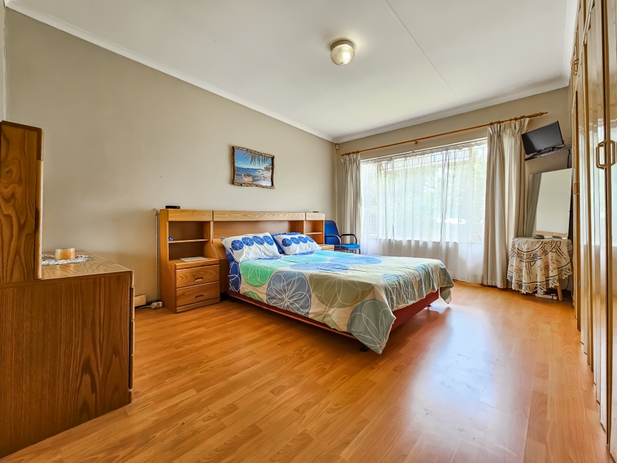 3 Bedroom Property for Sale in Garsfontein Gauteng