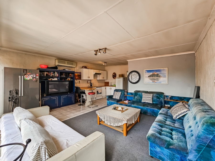 3 Bedroom Property for Sale in Garsfontein Gauteng