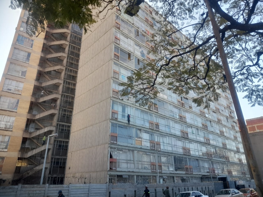 1 Bedroom Property for Sale in Berea Gauteng