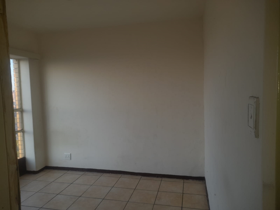 1 Bedroom Property for Sale in Berea Gauteng