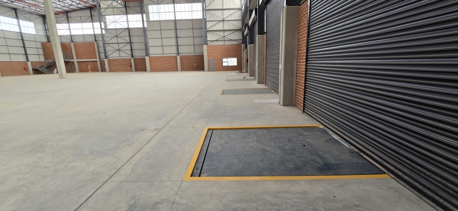 To Let commercial Property for Rent in North Riding Gauteng