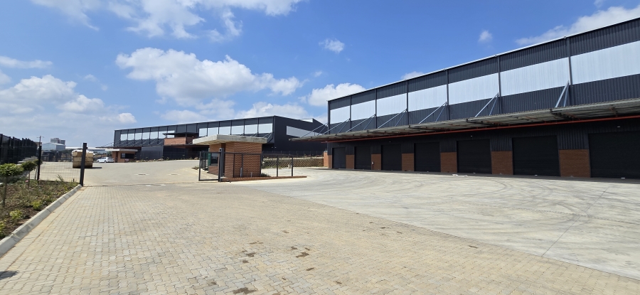 To Let commercial Property for Rent in North Riding Gauteng