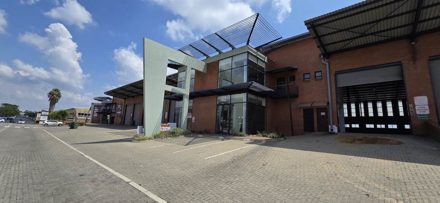 To Let commercial Property for Rent in North Riding Gauteng
