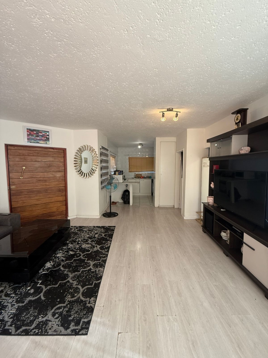 1 Bedroom Property for Sale in Bedfordview Gauteng