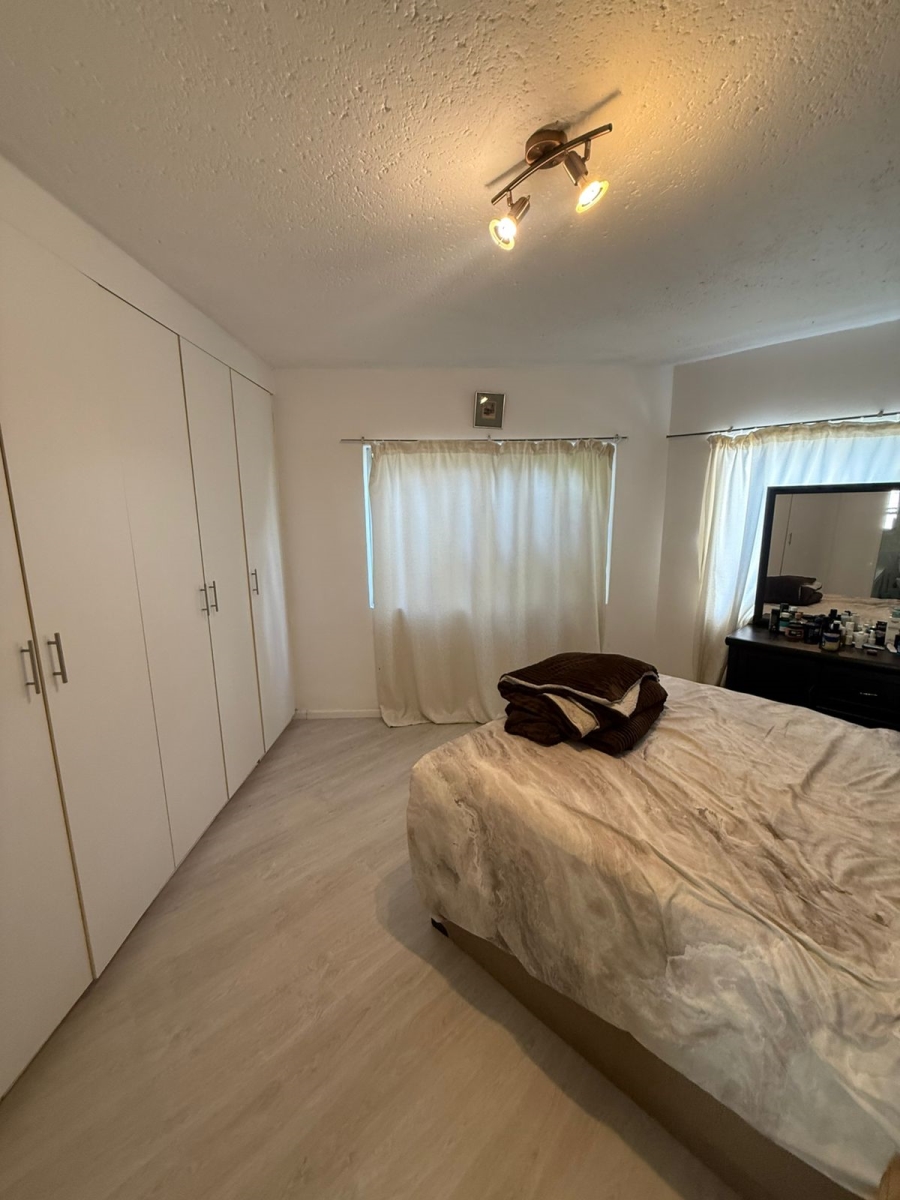 1 Bedroom Property for Sale in Bedfordview Gauteng