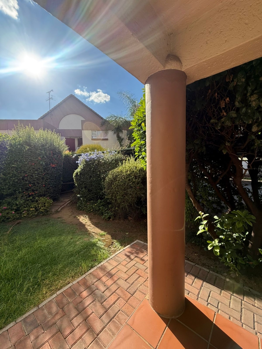 1 Bedroom Property for Sale in Bedfordview Gauteng