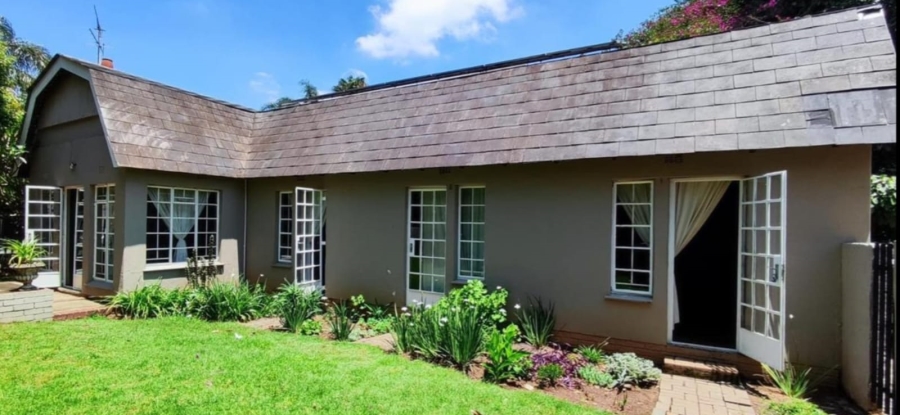 6 Bedroom Property for Sale in Birchleigh Gauteng
