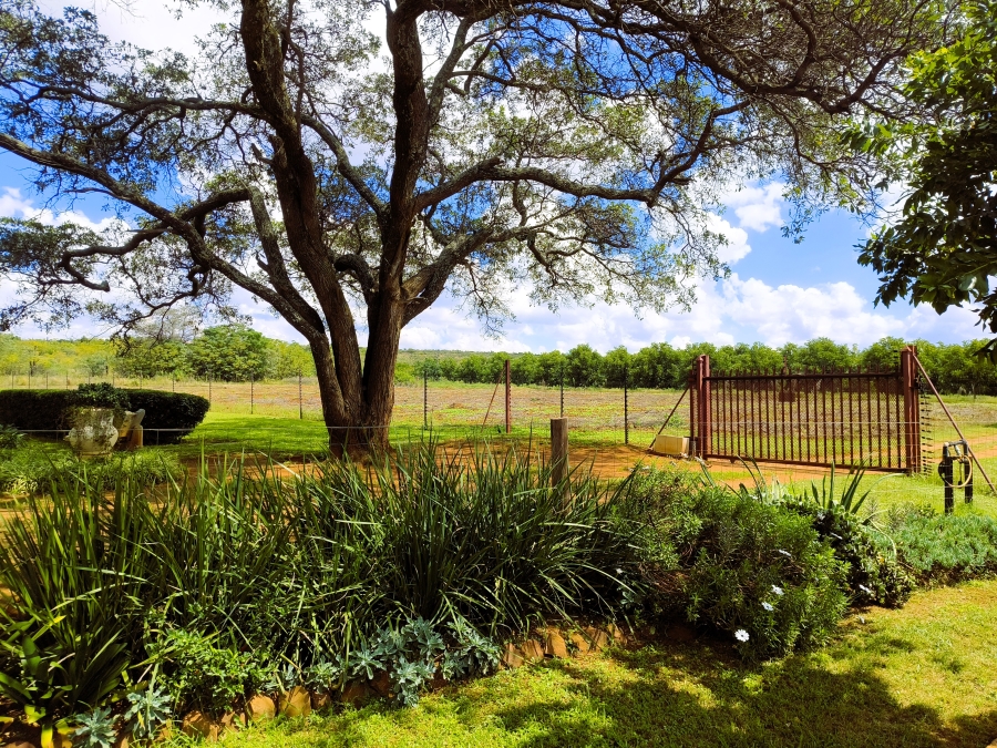 7 Bedroom Property for Sale in Doornkraal Gauteng