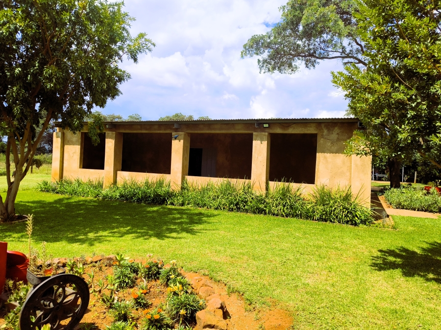 7 Bedroom Property for Sale in Doornkraal Gauteng