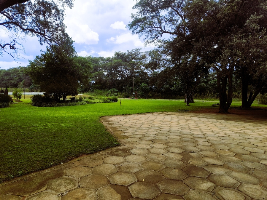 7 Bedroom Property for Sale in Doornkraal Gauteng