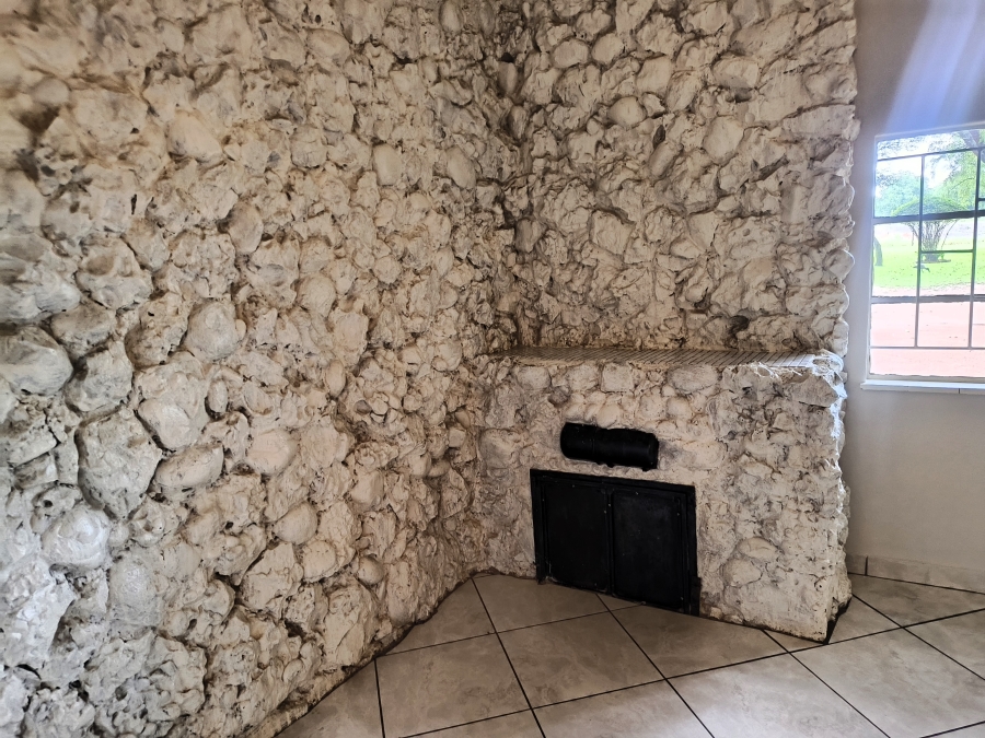 7 Bedroom Property for Sale in Doornkraal Gauteng