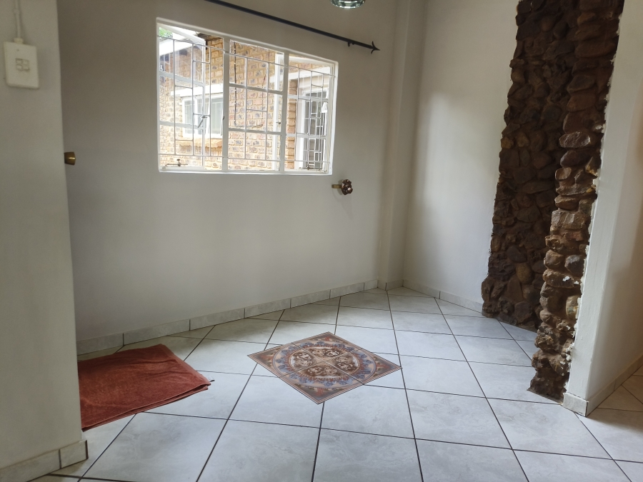 7 Bedroom Property for Sale in Doornkraal Gauteng