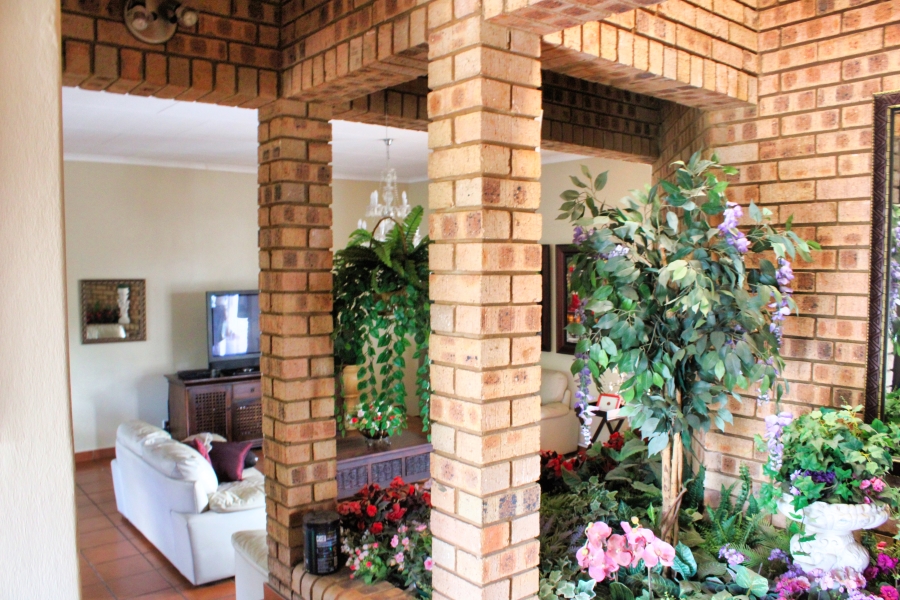 4 Bedroom Property for Sale in Moreleta Park Gauteng