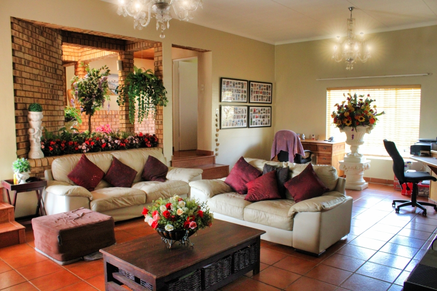 4 Bedroom Property for Sale in Moreleta Park Gauteng