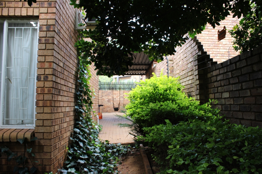 4 Bedroom Property for Sale in Moreleta Park Gauteng