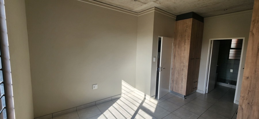 To Let 2 Bedroom Property for Rent in Rietvalleirand Gauteng