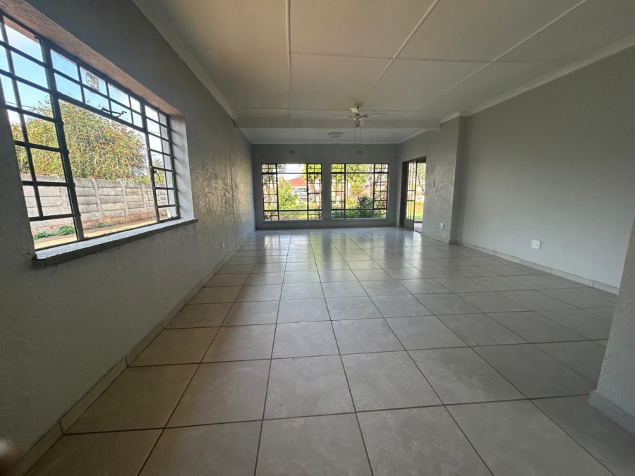 4 Bedroom Property for Sale in Westonaria Gauteng