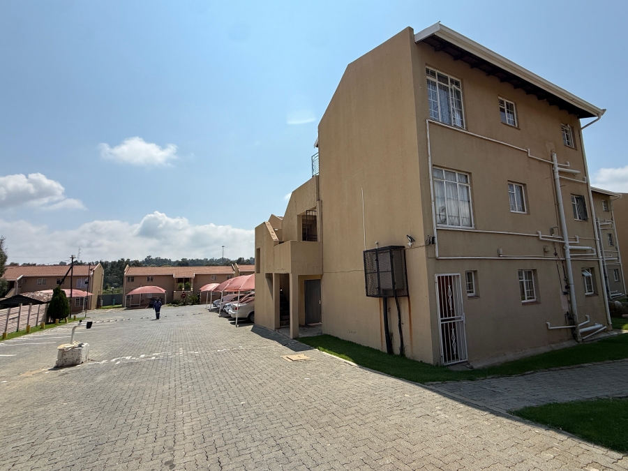 2 Bedroom Property for Sale in Naturena Gauteng