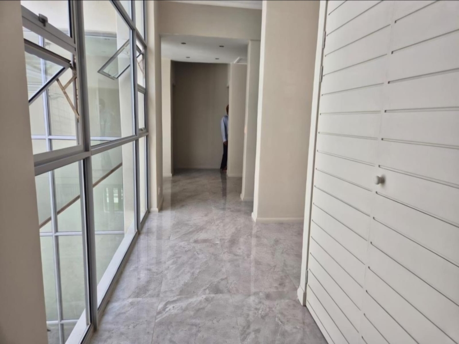 To Let 4 Bedroom Property for Rent in Hyde Park Gauteng