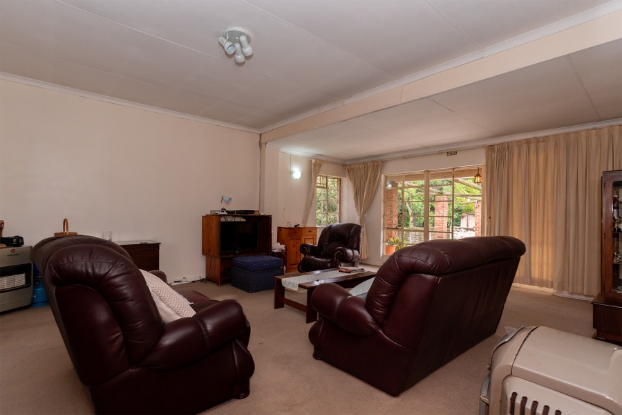 4 Bedroom Property for Sale in Lombardy East Gauteng