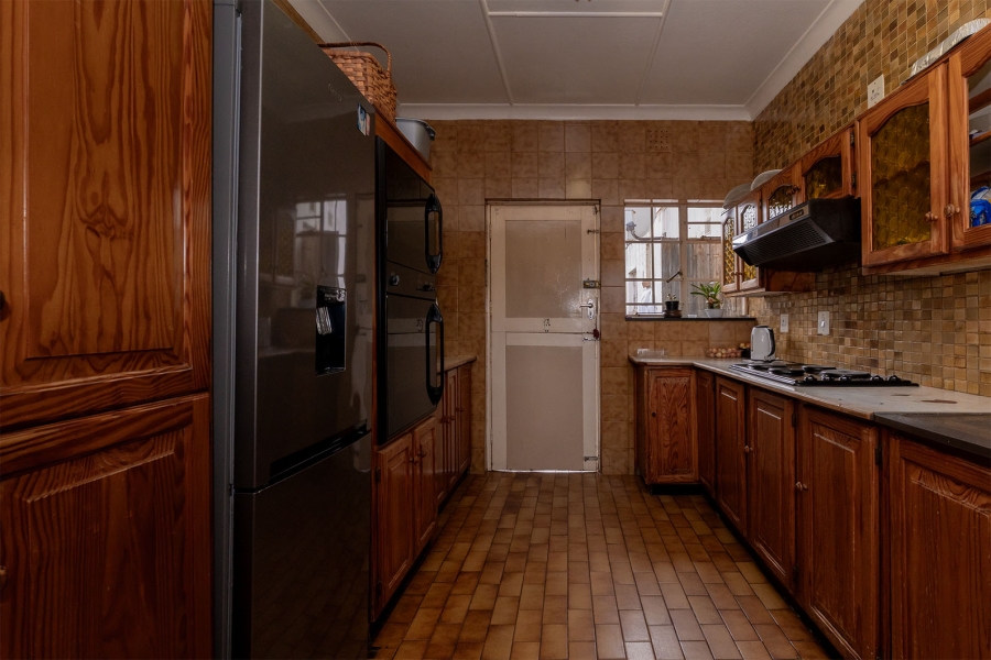 4 Bedroom Property for Sale in Lombardy East Gauteng