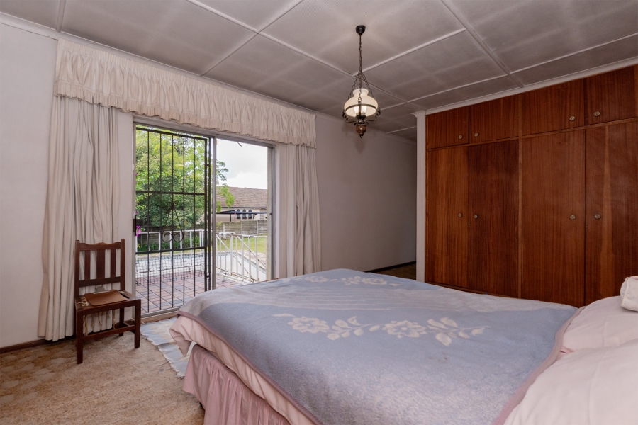 4 Bedroom Property for Sale in Lombardy East Gauteng