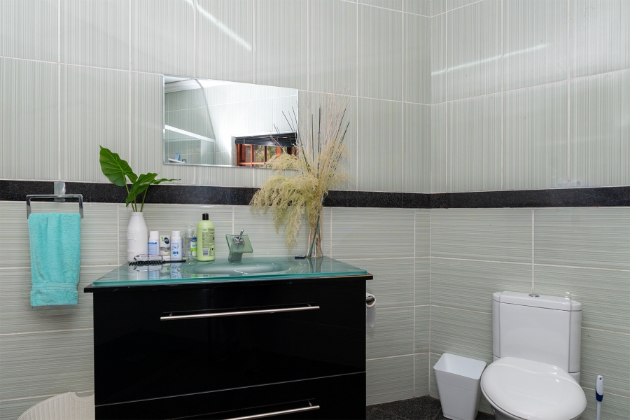 6 Bedroom Property for Sale in Norton Home Estate AH Gauteng