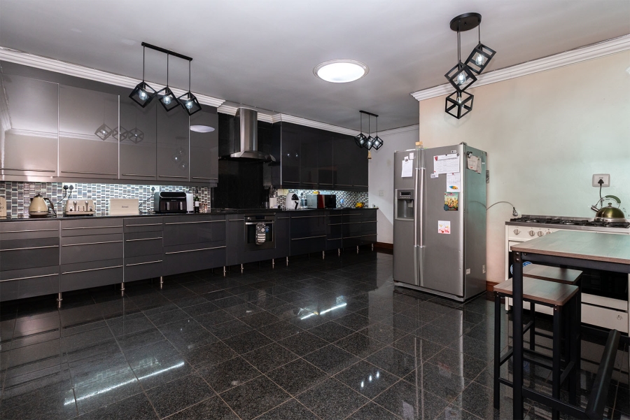 6 Bedroom Property for Sale in Norton Home Estate AH Gauteng