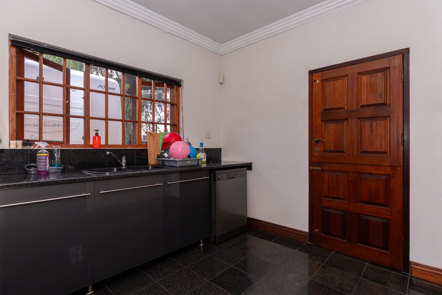 6 Bedroom Property for Sale in Norton Home Estate AH Gauteng