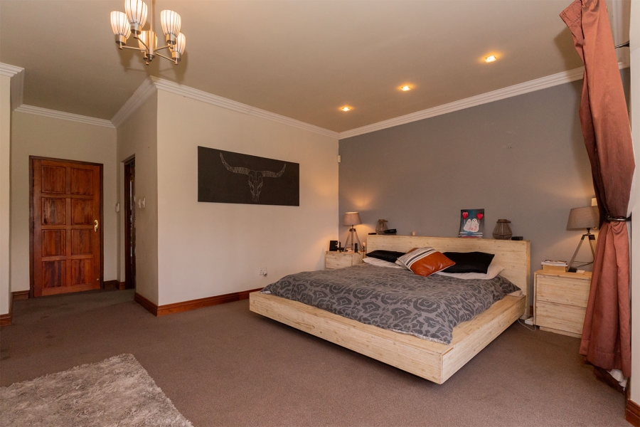 6 Bedroom Property for Sale in Norton Home Estate AH Gauteng