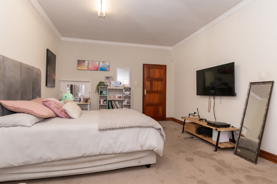 6 Bedroom Property for Sale in Norton Home Estate AH Gauteng