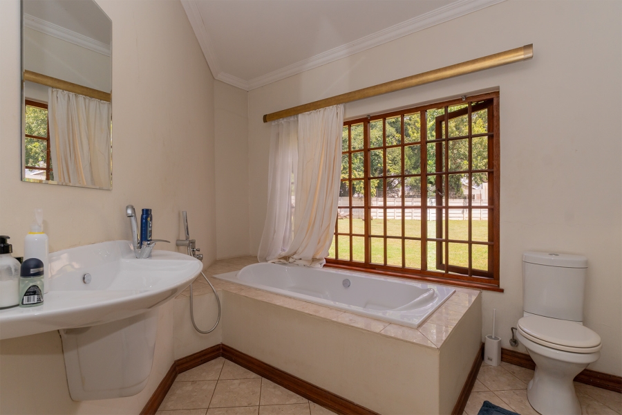 6 Bedroom Property for Sale in Norton Home Estate AH Gauteng