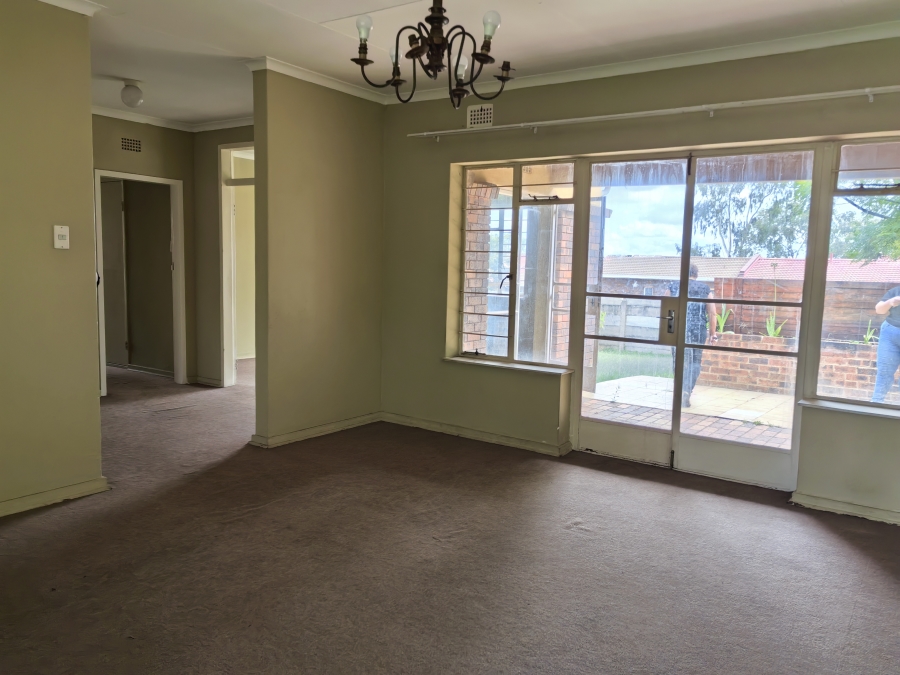 3 Bedroom Property for Sale in Wentworth Park Gauteng