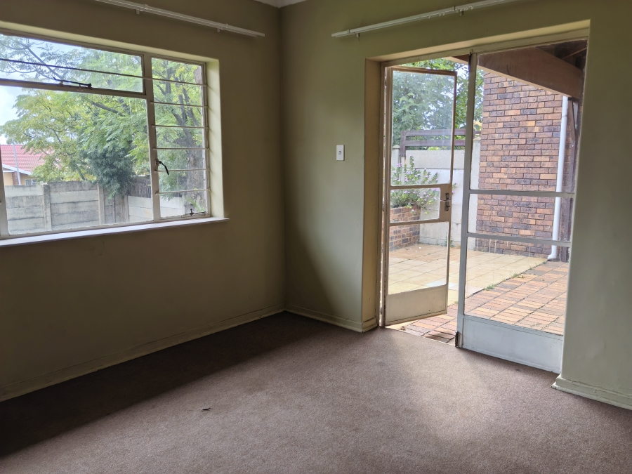 3 Bedroom Property for Sale in Wentworth Park Gauteng