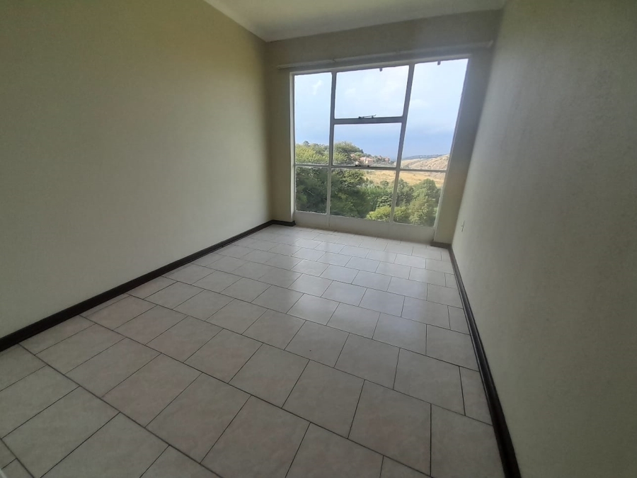 To Let 3 Bedroom Property for Rent in Silverfields Gauteng