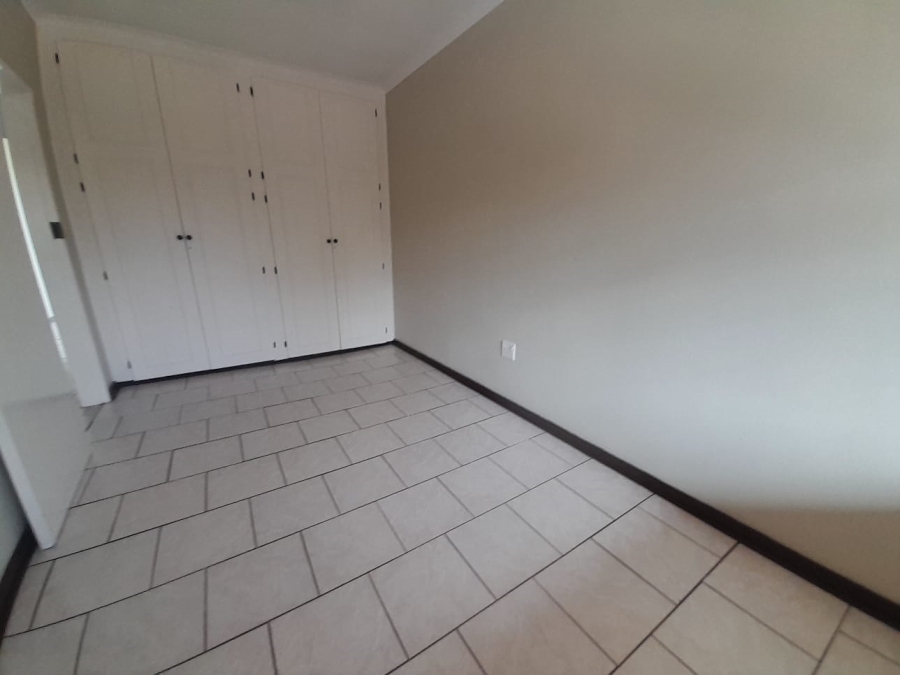 To Let 3 Bedroom Property for Rent in Silverfields Gauteng