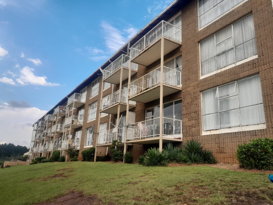 To Let 3 Bedroom Property for Rent in Silverfields Gauteng