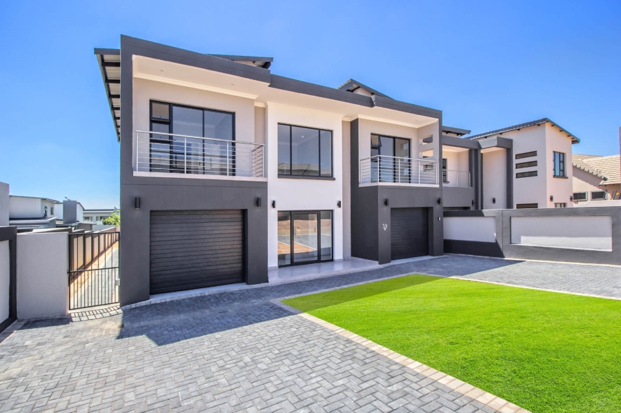 4 Bedroom Property for Sale in Roodepark Eco Estate Gauteng