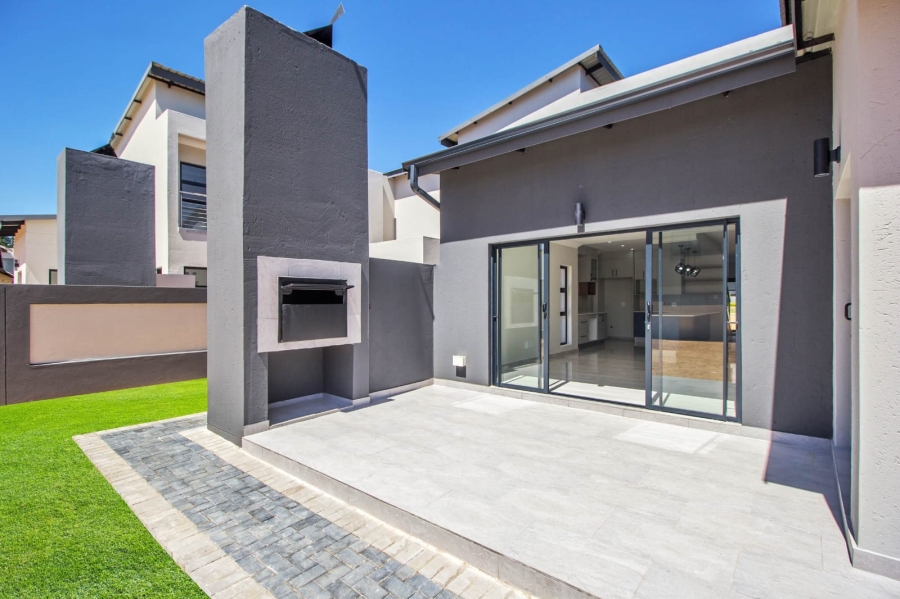 4 Bedroom Property for Sale in Roodepark Eco Estate Gauteng