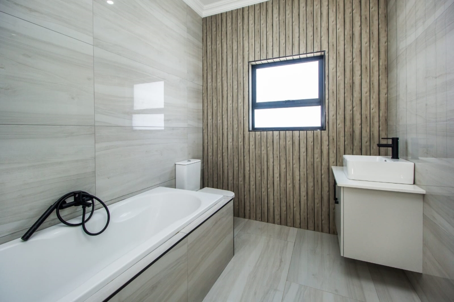 4 Bedroom Property for Sale in Roodepark Eco Estate Gauteng