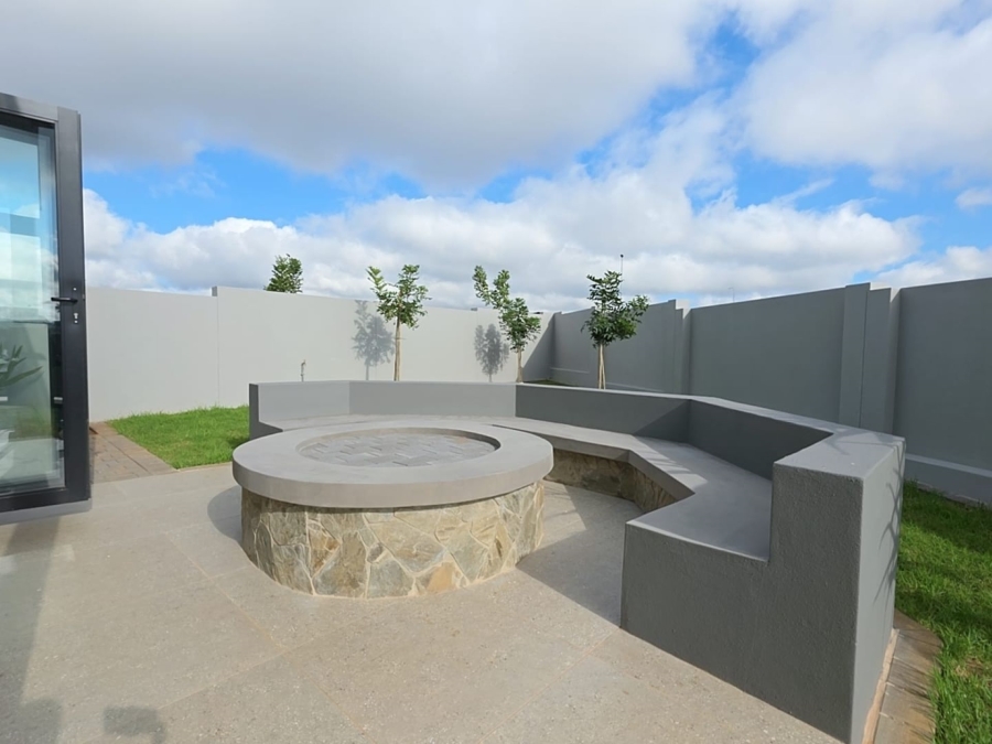 4 Bedroom Property for Sale in Fountainbrook Estate Gauteng