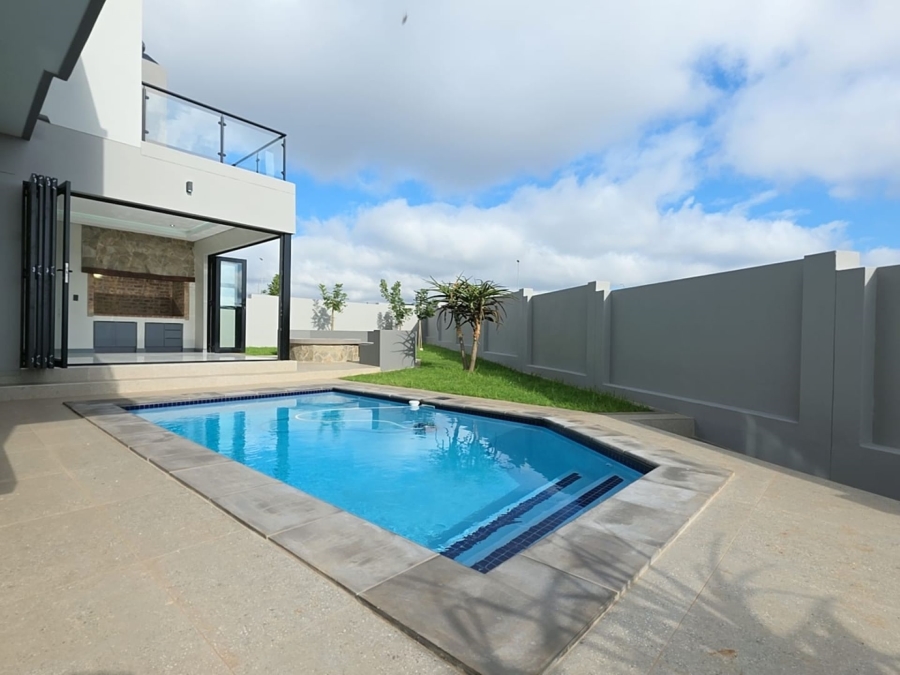 4 Bedroom Property for Sale in Fountainbrook Estate Gauteng