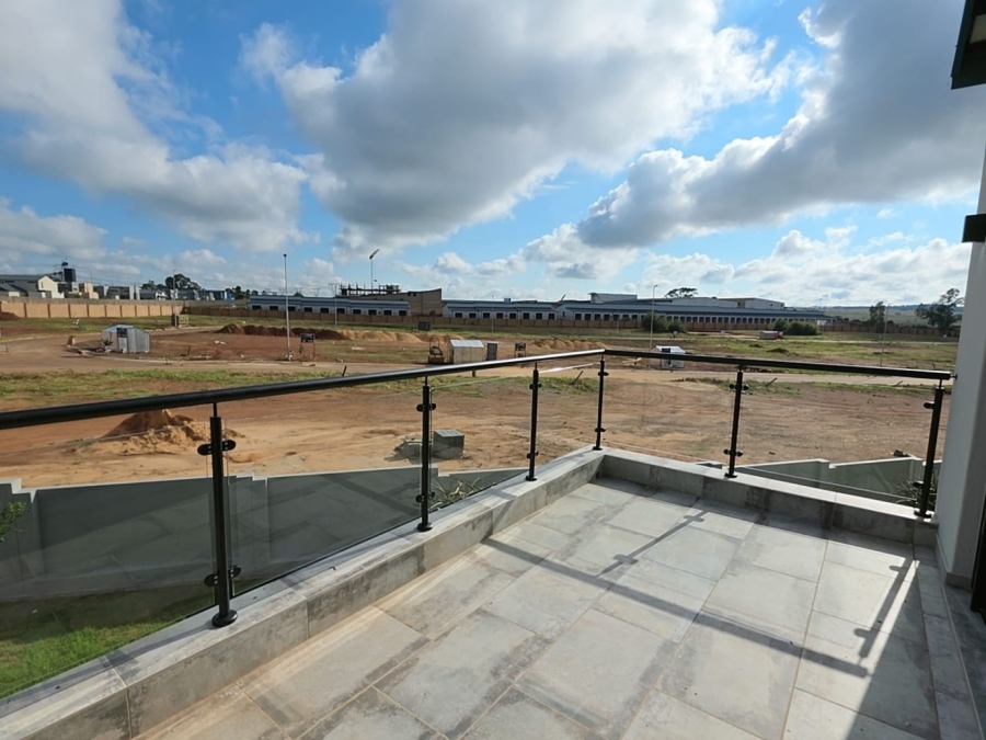 4 Bedroom Property for Sale in Fountainbrook Estate Gauteng