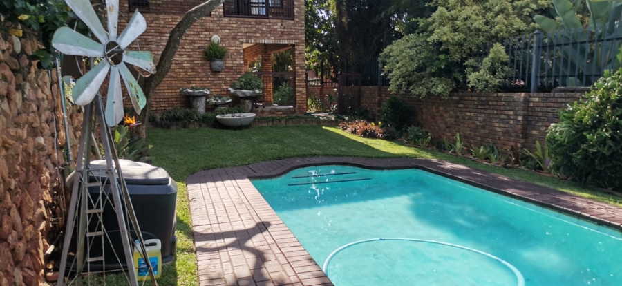 4 Bedroom Property for Sale in Ninapark Gauteng