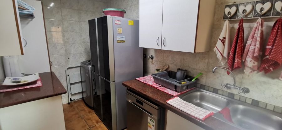 4 Bedroom Property for Sale in Ninapark Gauteng