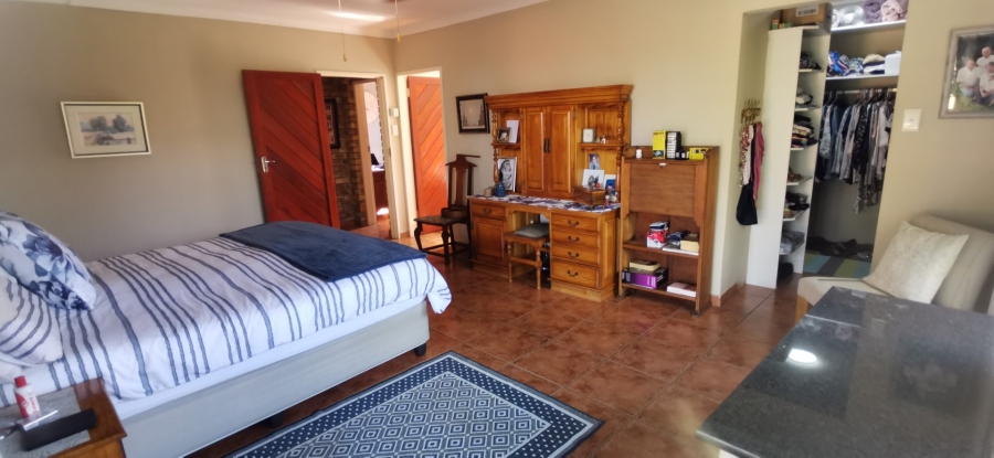 4 Bedroom Property for Sale in Ninapark Gauteng