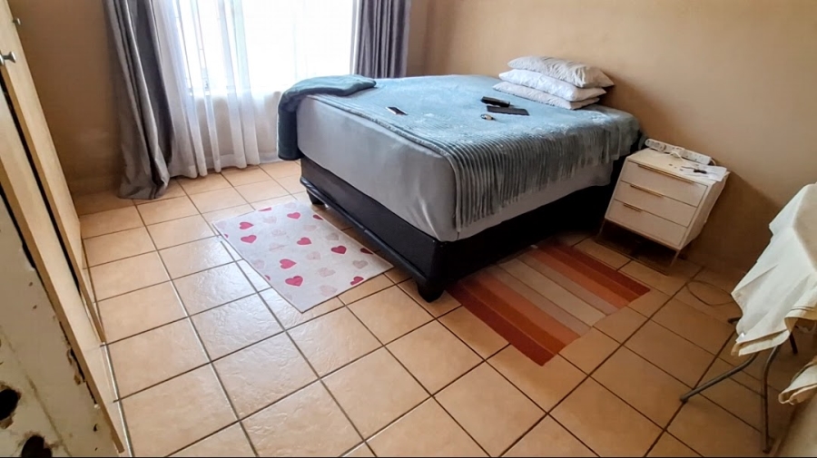 2 Bedroom Property for Sale in The Orchards Gauteng