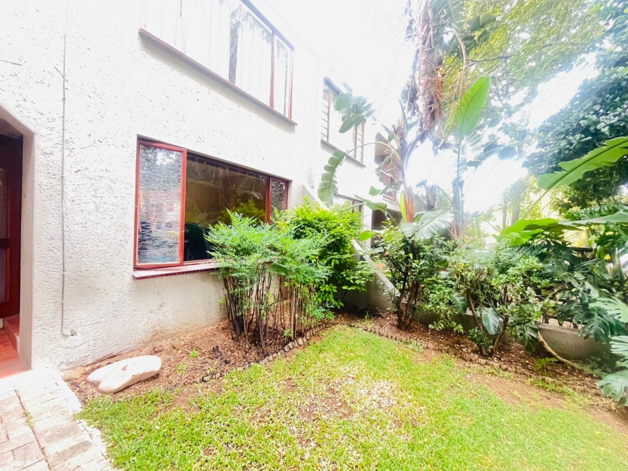 2 Bedroom Property for Sale in Sunninghill Gauteng