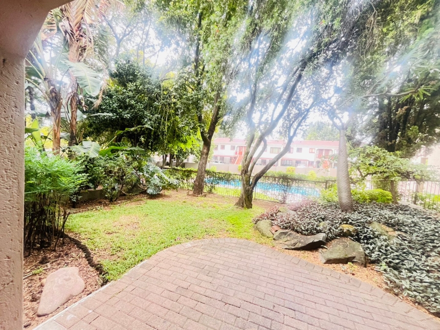 2 Bedroom Property for Sale in Sunninghill Gauteng