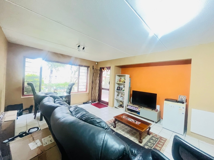 2 Bedroom Property for Sale in Sunninghill Gauteng